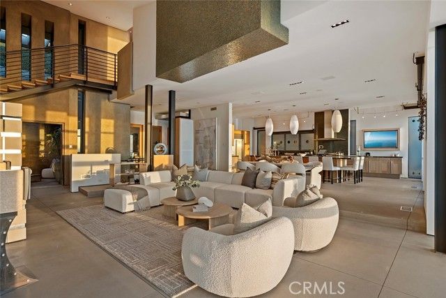 2665 Victoria Drive, Laguna Beach, CA 92651