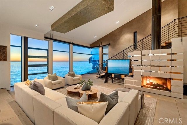 2665 Victoria Drive, Laguna Beach, CA 92651