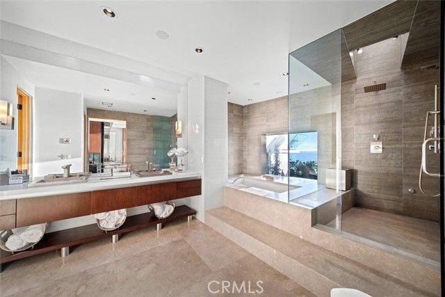 2665 Victoria Drive, Laguna Beach, CA 92651