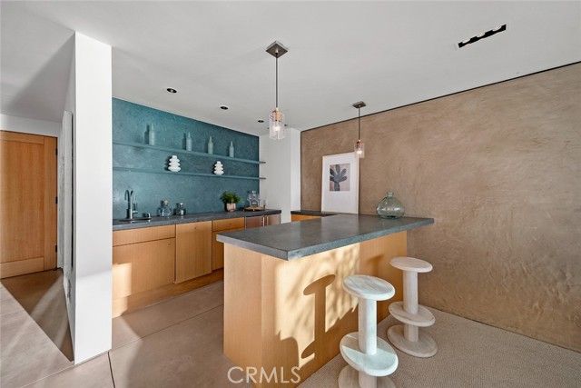 2665 Victoria Drive, Laguna Beach, CA 92651