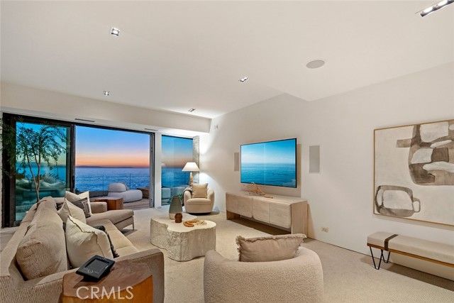 2665 Victoria Drive, Laguna Beach, CA 92651