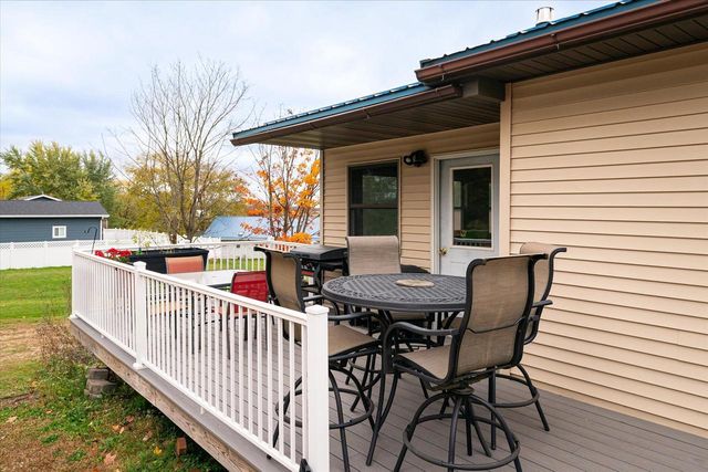 215 Coon Prairie AVENUE, Westby, WI 54667