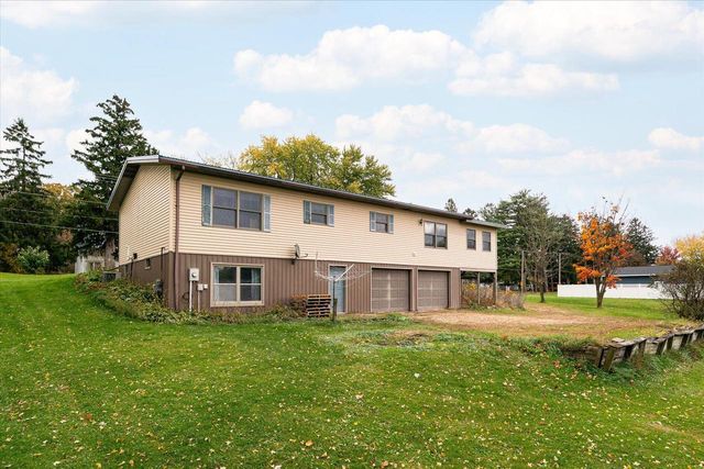 215 Coon Prairie AVENUE, Westby, WI 54667