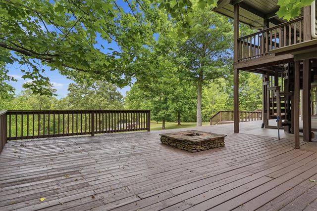 100 Brittany Way, Pickens, SC 29671