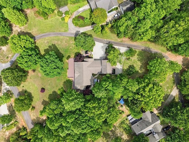 100 Brittany Way, Pickens, SC 29671