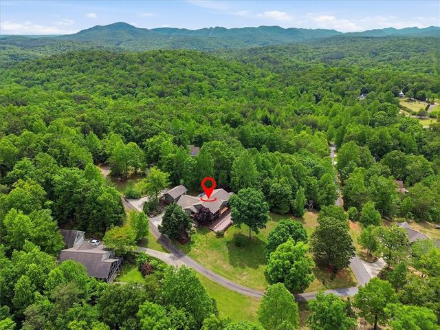 100 Brittany Way, Pickens, SC 29671