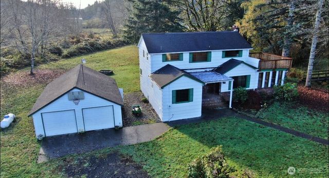 16 Urych Road, Raymond, WA 98577