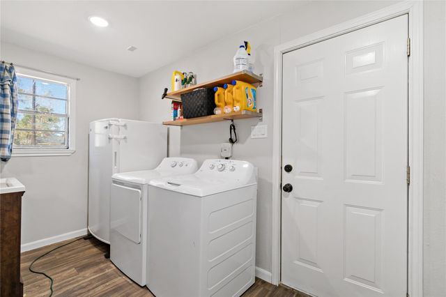 8915 Richmond Street, Needville, TX 77461