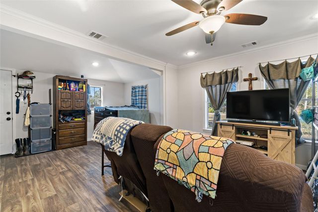 8915 Richmond Street, Needville, TX 77461