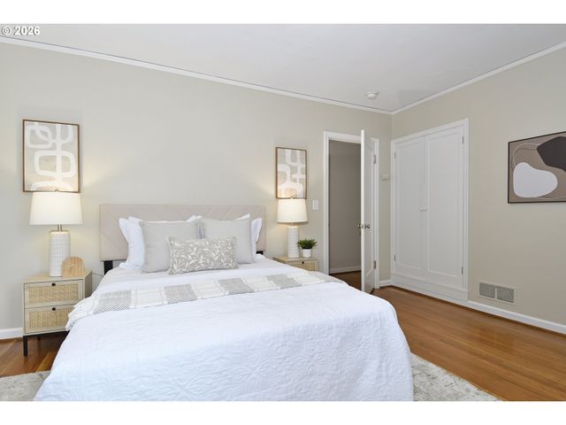 8109 Sw 6TH Ave, Portland, OR 97219