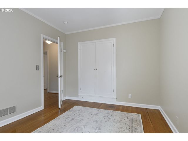 8109 Sw 6TH Ave, Portland, OR 97219