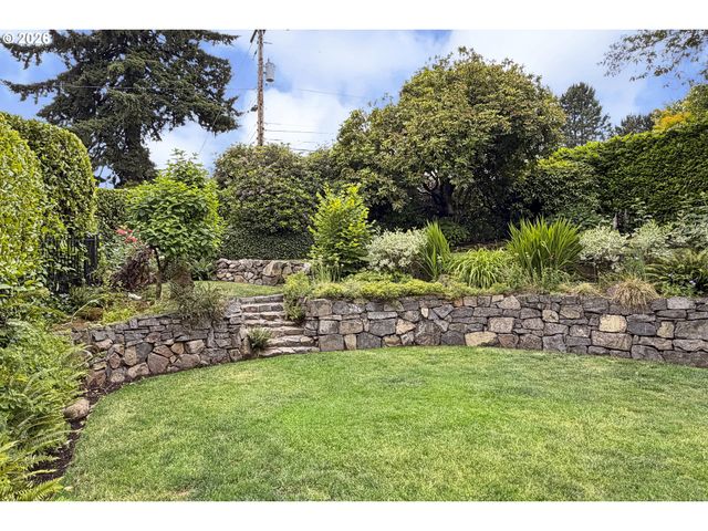 8109 Sw 6TH Ave, Portland, OR 97219