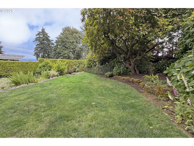 8109 Sw 6TH Ave, Portland, OR 97219