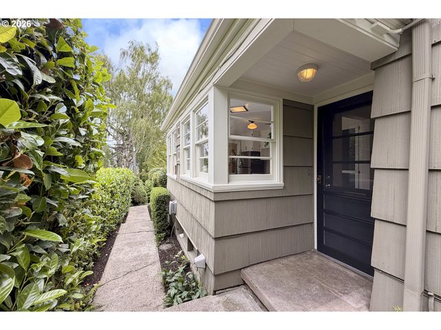 8109 Sw 6TH Ave, Portland, OR 97219