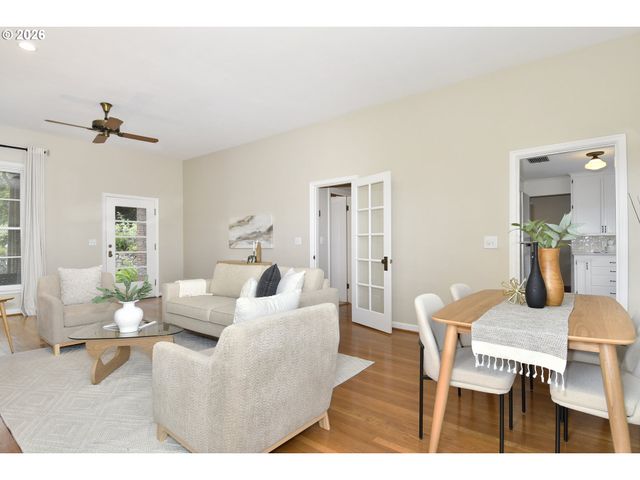 8109 Sw 6TH Ave, Portland, OR 97219