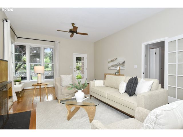 8109 Sw 6TH Ave, Portland, OR 97219