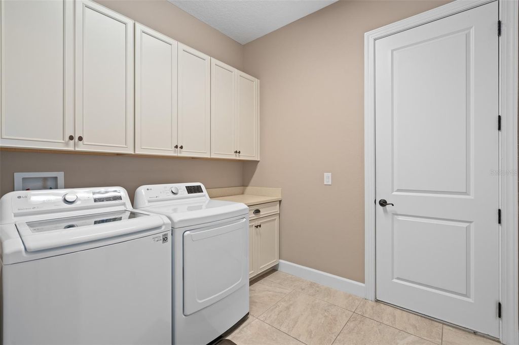 Image 30 of property listing at 1164 ESPERANZA RIDGE ROAD, Clermont, FL 34715