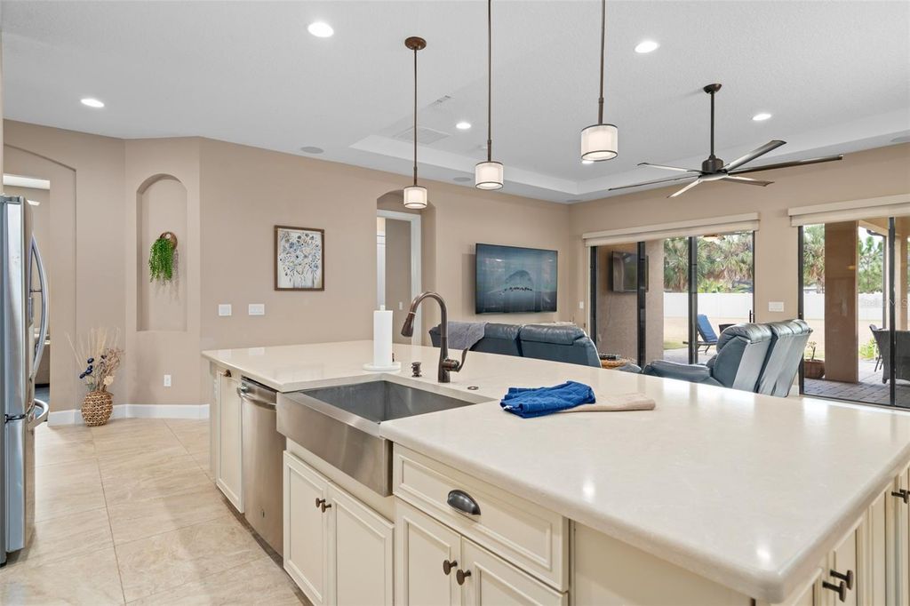 Image 10 of property listing at 1164 ESPERANZA RIDGE ROAD, Clermont, FL 34715