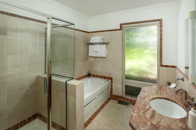 24 Bay Tree Lane, Los Altos, CA 94022