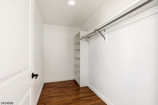 741 Seaport Dr, Elizabeth City, NJ 07201