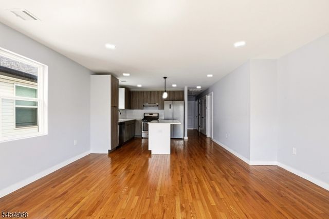 741 Seaport Dr, Elizabeth City, NJ 07201