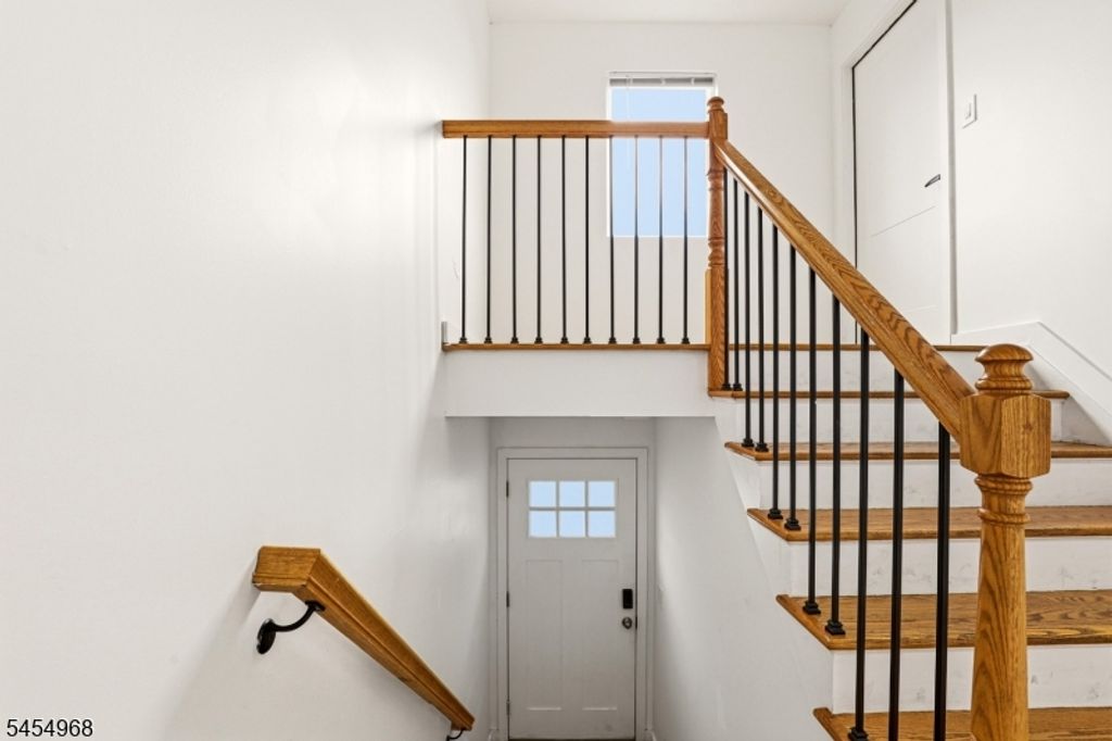 741 Seaport Dr, Elizabeth City, NJ 07201 — photo 5