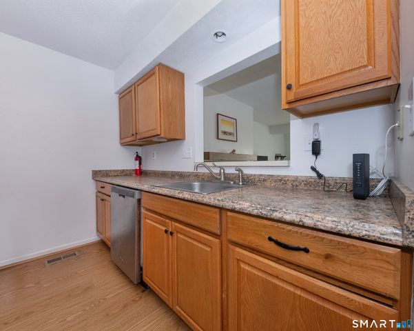 81 Main Street 15B, Branford, CT 06405