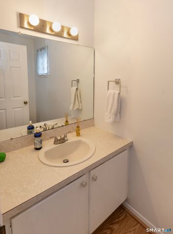 81 Main Street 15B, Branford, CT 06405