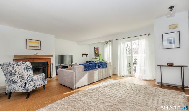 81 Main Street 15B, Branford, CT 06405