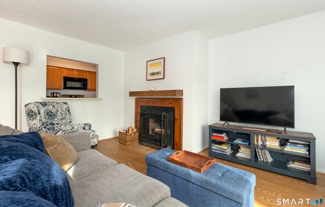 81 Main Street 15B, Branford, CT 06405