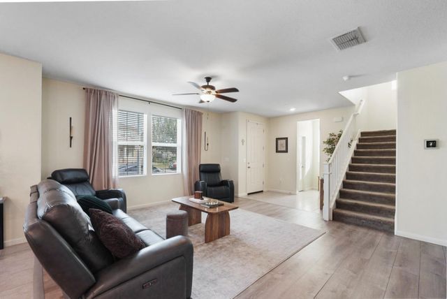 5713 Antique Rose Way, Riverbank, CA 95367