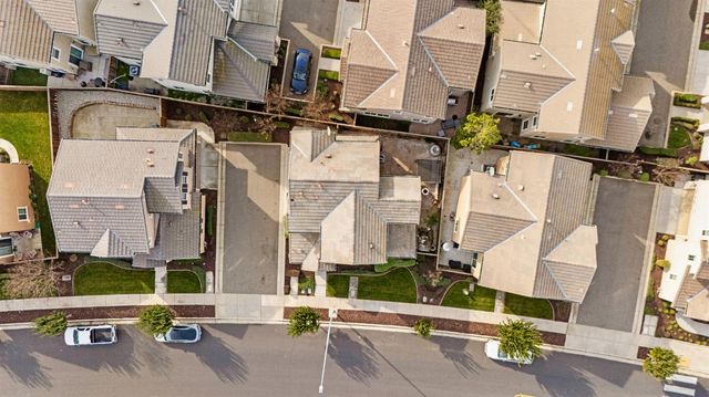 5713 Antique Rose Way, Riverbank, CA 95367