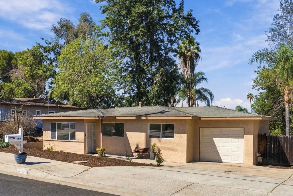1213 S CITRUS, Escondido, CA 92027 — exterior