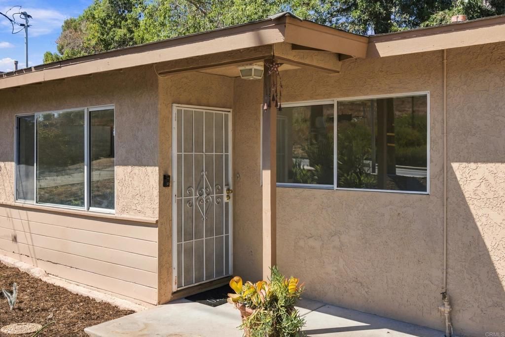 1213 S CITRUS, Escondido, CA 92027 — photo 3