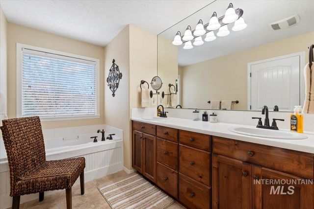 2998 E Shadowwolf Dr, Eagle, ID 83616