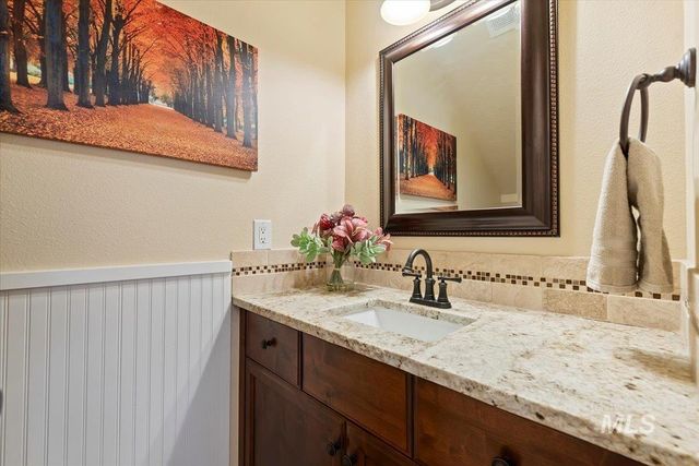 2998 E Shadowwolf Dr, Eagle, ID 83616