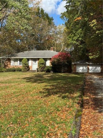 1029 Maple Street, Tallmadge, OH 44278