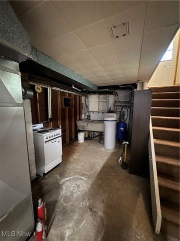 1029 Maple Street, Tallmadge, OH 44278