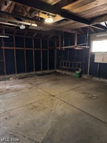 1029 Maple Street, Tallmadge, OH 44278