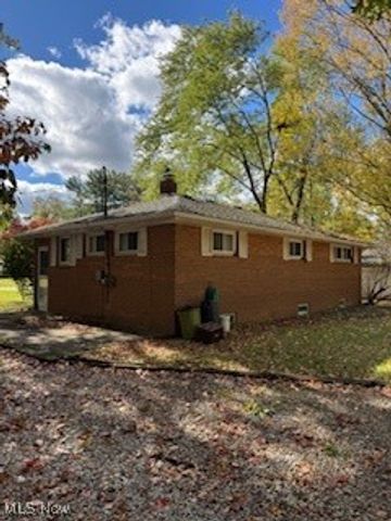 1029 Maple Street, Tallmadge, OH 44278