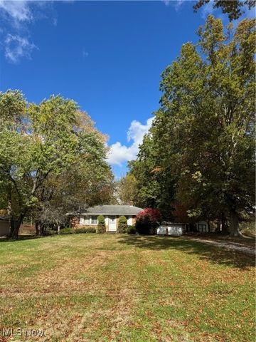 1029 Maple Street, Tallmadge, OH 44278