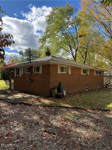 1029 Maple Street, Tallmadge, OH 44278