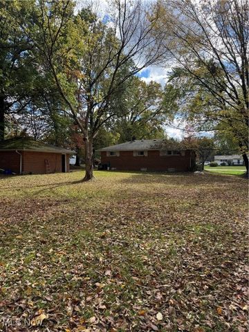 1029 Maple Street, Tallmadge, OH 44278