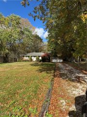 1029 Maple Street, Tallmadge, OH 44278