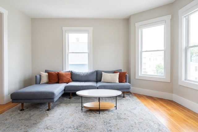 59 Harwood 3, Lynn, MA 01902