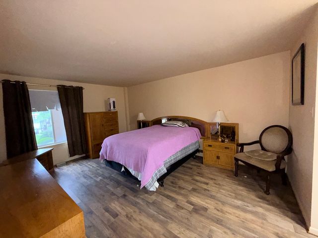 700 N Bruce Lane 211, Glenwood, IL 60425