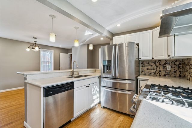 770 5th St, Beaver, PA 15009