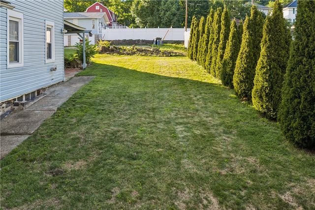 770 5th St, Beaver, PA 15009