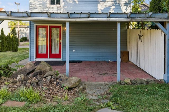 770 5th St, Beaver, PA 15009