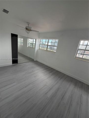 12455 SW 185th Ter, Miami, FL 33177